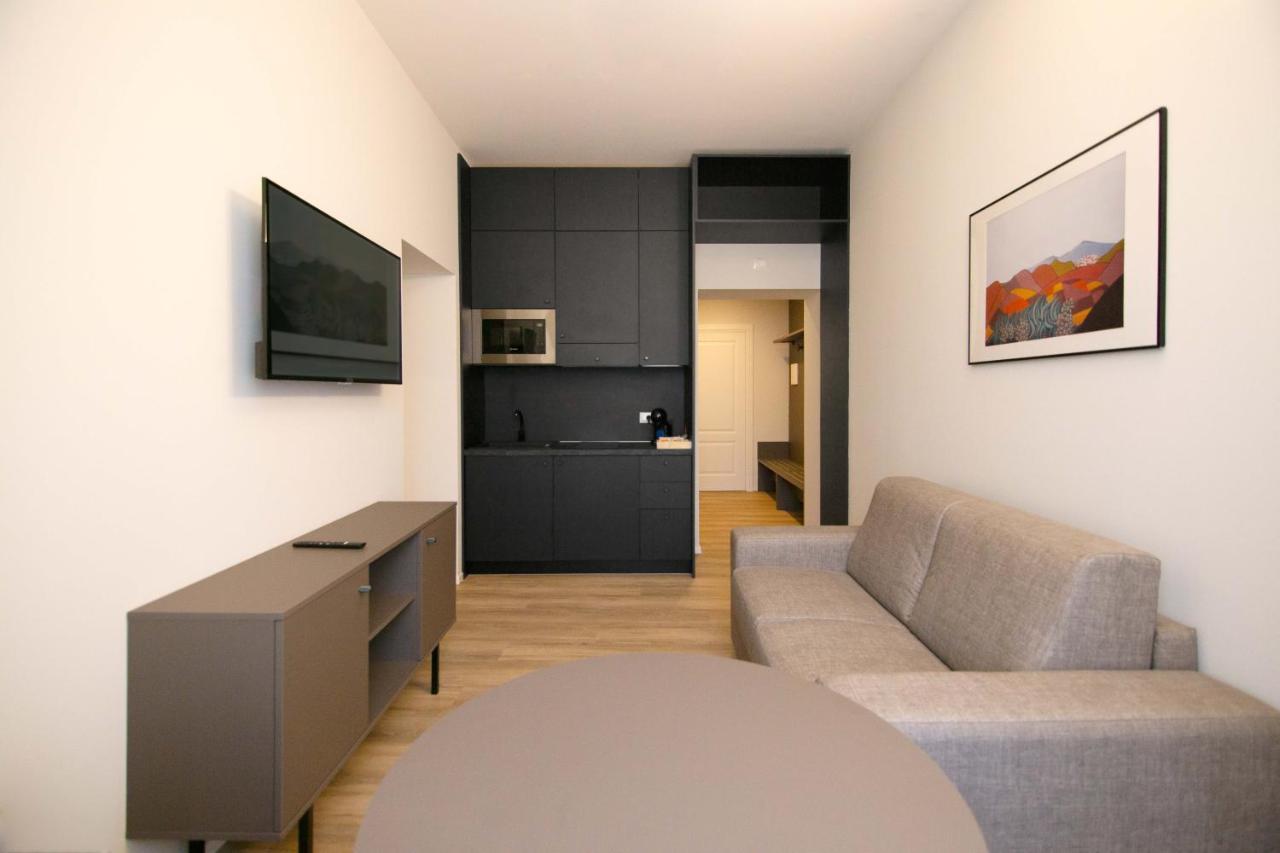 Palazzo Bellocchi - Suites & Apartments Brindisi Ngoại thất bức ảnh
