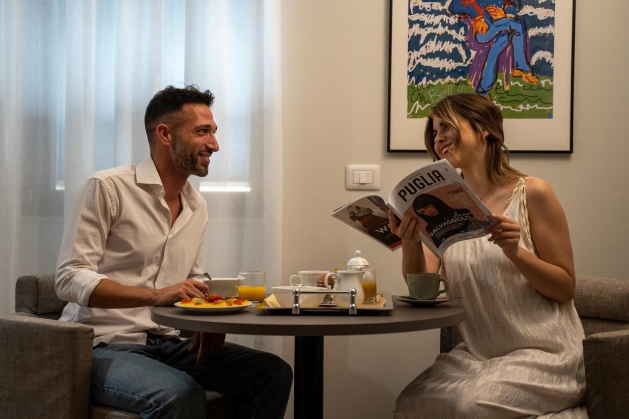 Palazzo Bellocchi - Suites & Apartments Brindisi Ngoại thất bức ảnh