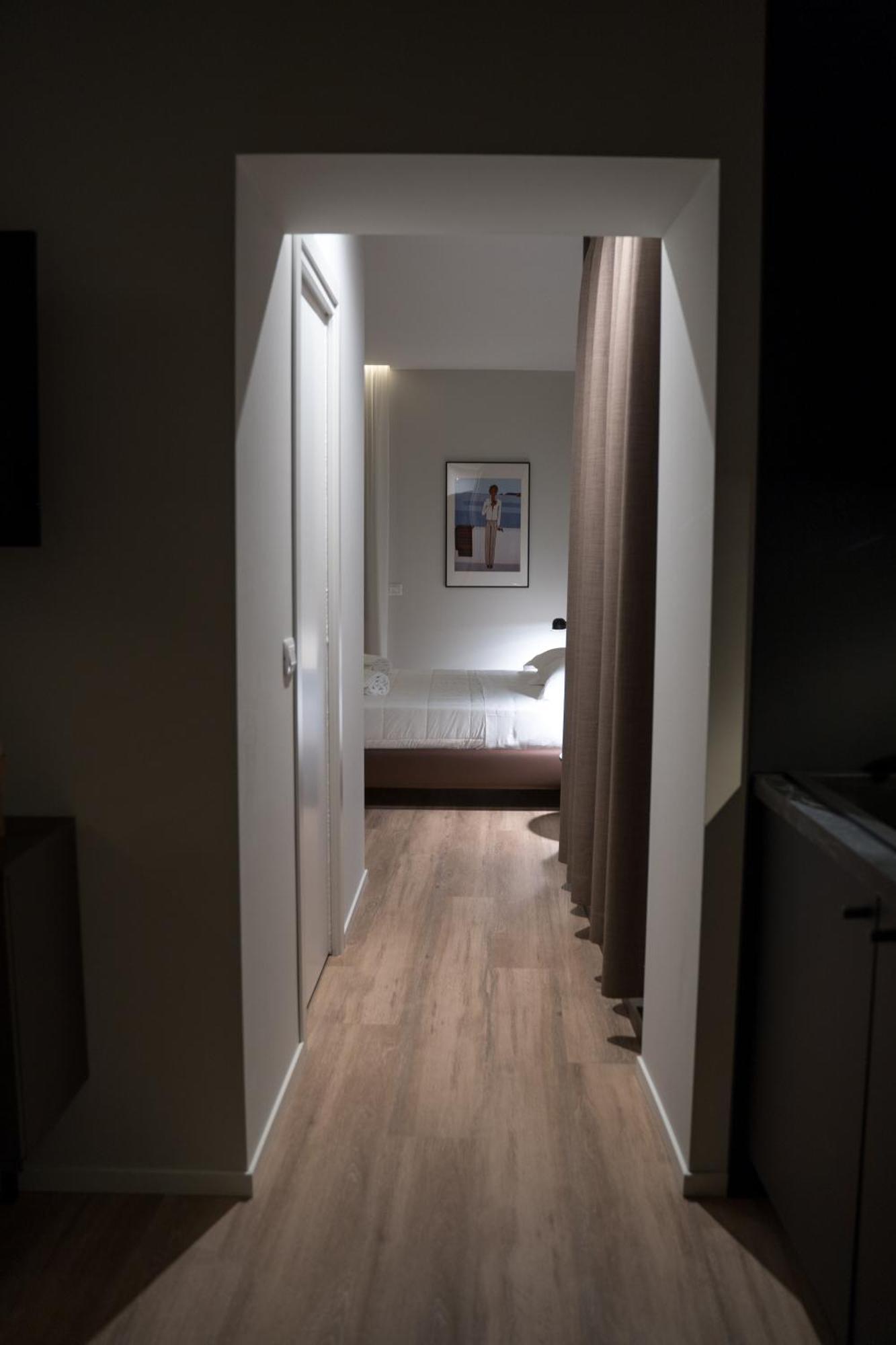 Palazzo Bellocchi - Suites & Apartments Brindisi Phòng bức ảnh