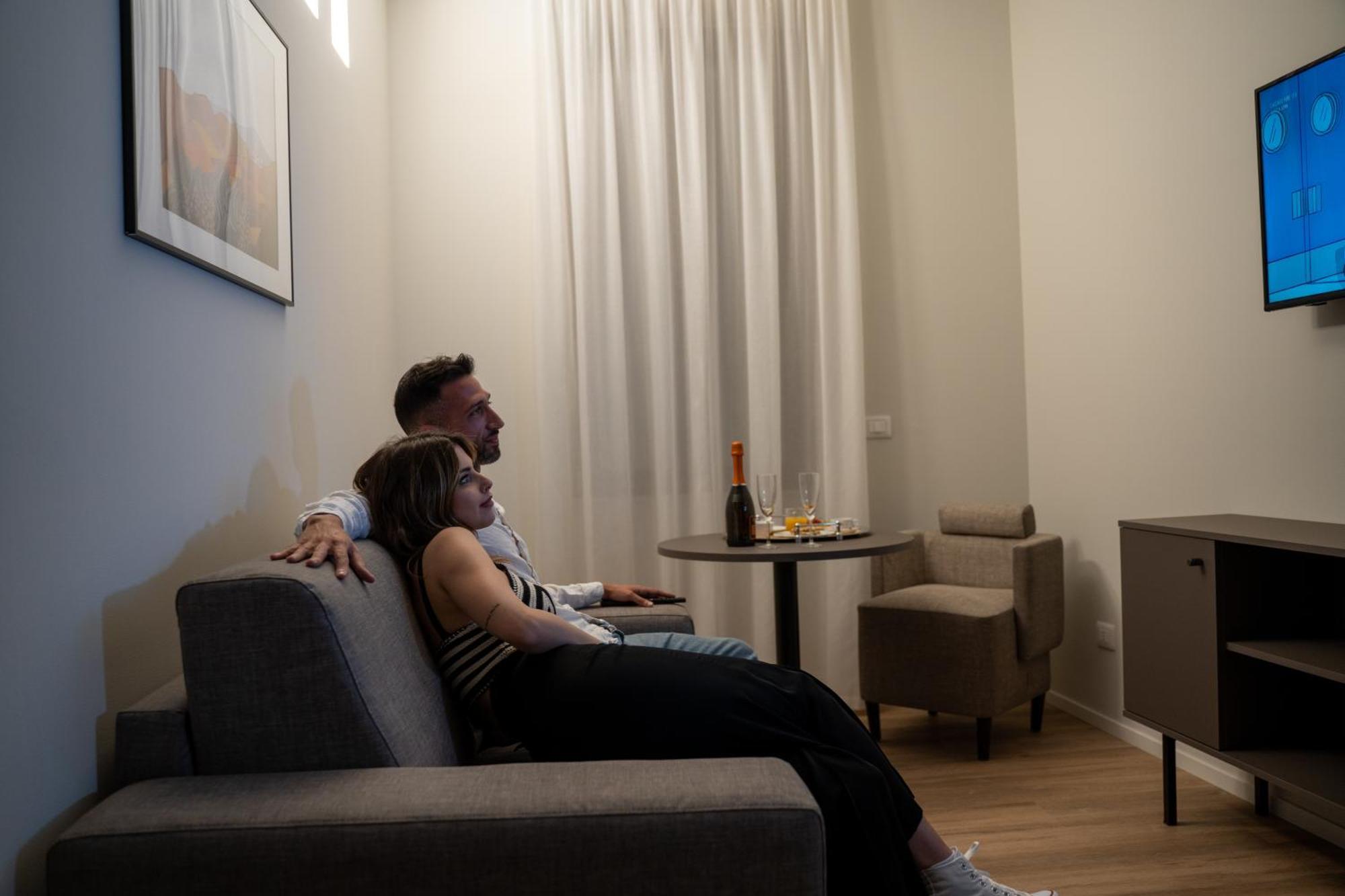 Palazzo Bellocchi - Suites & Apartments Brindisi Phòng bức ảnh